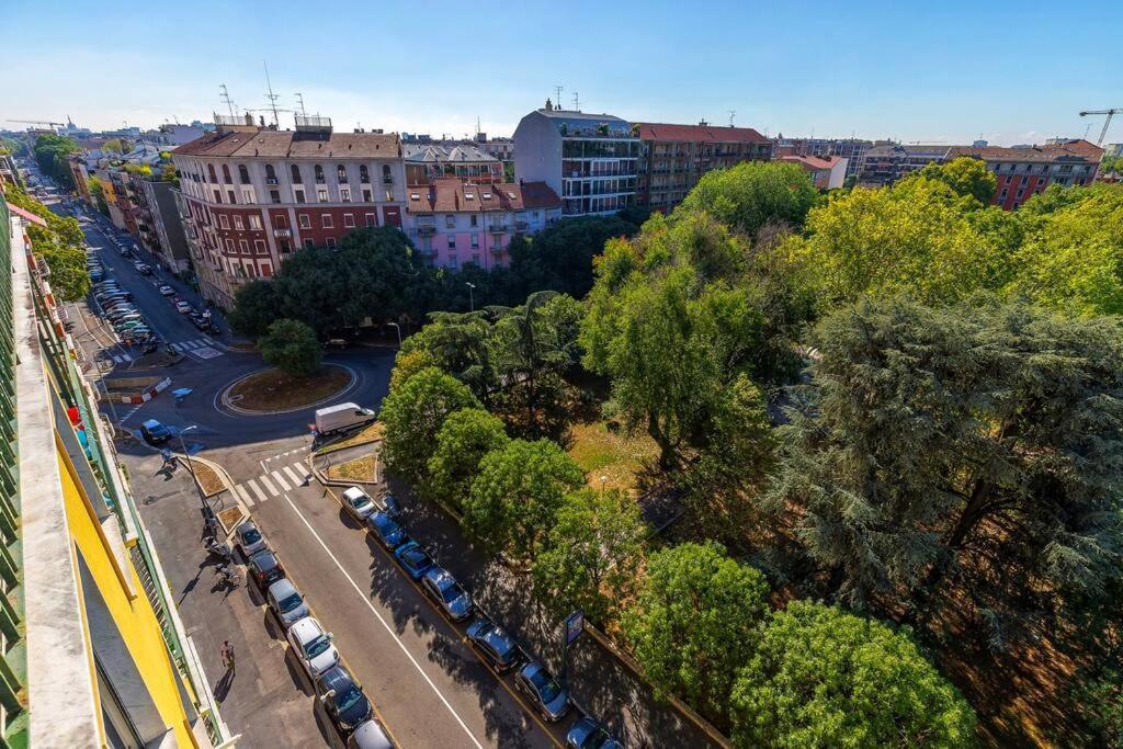 Sunny & Updated Flat With Panoramic City View 50M From M4 Stop Milano Dış mekan fotoğraf